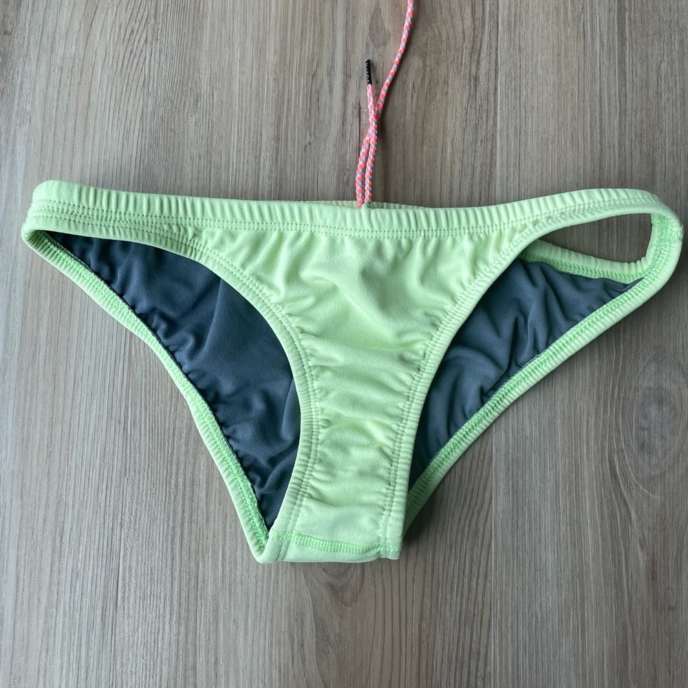 NWOT Jolyn Europe drawstring bikini bottom